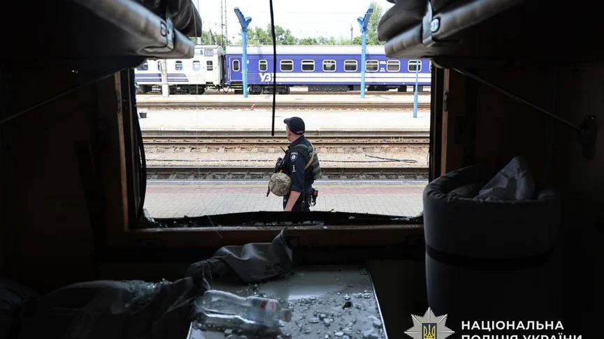 Ілюстративне фото. Унаслідок атаки рф на Дніпропетровщині пошкоджений потяг, 24 червня 2025 року