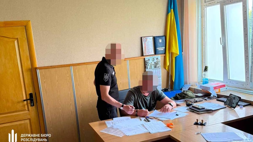 Правоохоронці повідомили про підозру сержанту районного ТЦК та СП на Чернігівщині Правоохоронці повідомили про підозру сержанту районного ТЦК та СП на Чернігівщині