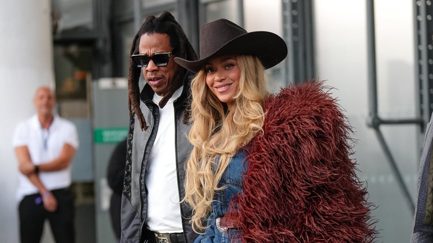 Репер та продюсер Jay-Z й попспівачка Бейонсе на Тижні моди в Парижі 24 червня 2025 року