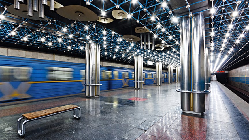 Ukraine's Cabinet Suspends Subway, Interregional Transport Operation