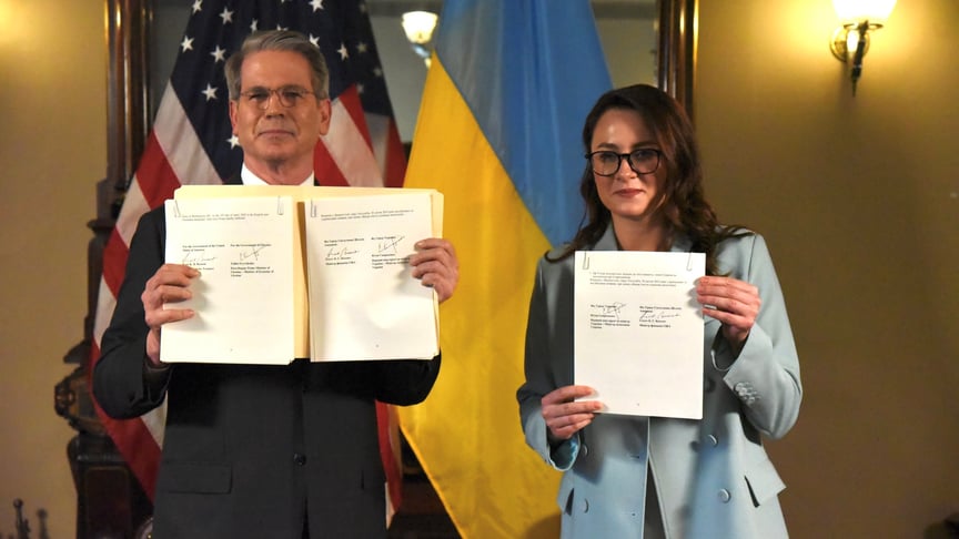 Міністр фінансів США Скотт Бессент та міністерка економіки України Юлія Свириденко підписали Угоду про створення Інвестиційного фонду відбудови США–Україна