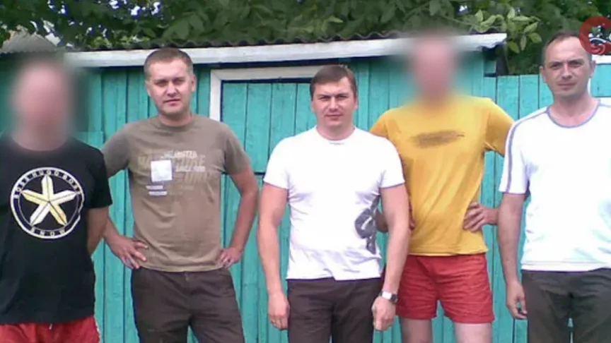 Зліва направо: колишній ведучий Ростислав Сухачов, директор ДБР Олексій Сухачов та Олександр Сухачов, про 143 об'єкти нерухомості якого писали журналісти