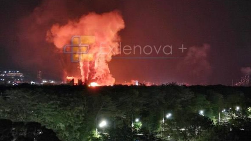 Пожар в Новороссийске после атаки дронов
