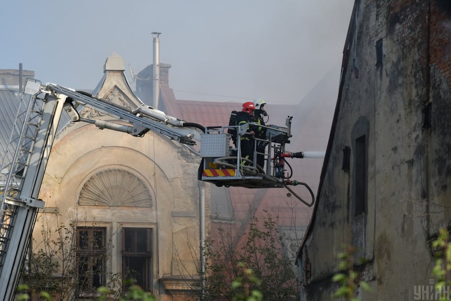 Наслідки ракетного обстрілу Львова